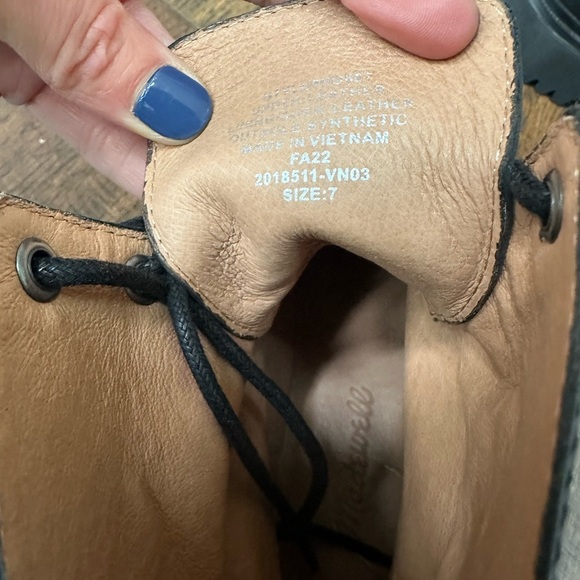 Madewell | The Rayna Lace-Up Boot in Leather - Picture 10 of 13